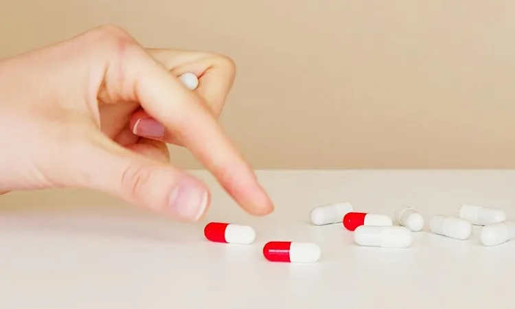 چگونه مصرف کلونیدین را بدون عارضه قطع کنیم؟