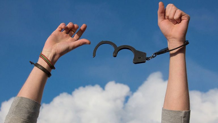 جدیدترین روش‌های علمی ترک اعتیاد در ۲۰۲۶؛ از روان‌درمانی تا پشتیبانی حرفه‌ای